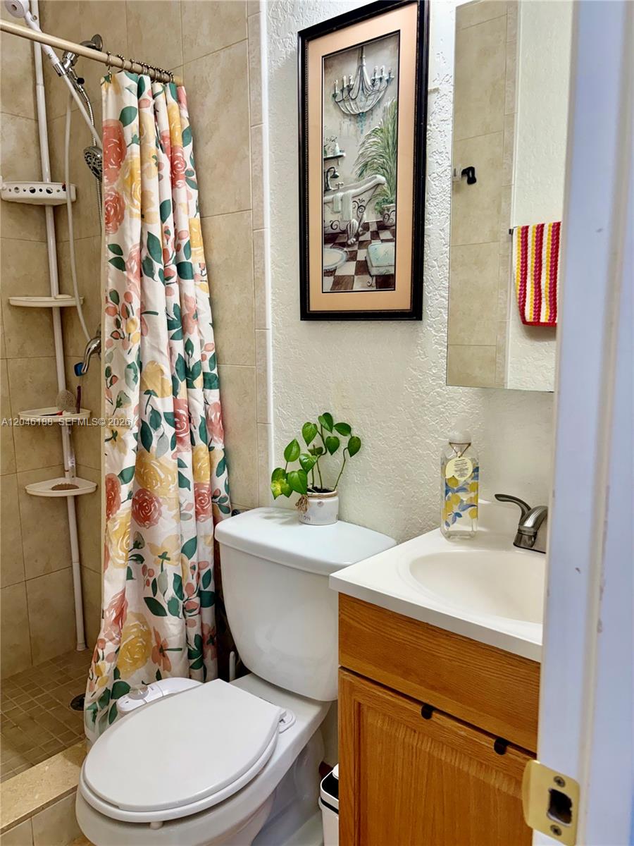 734 East 39th Street Hialeah, FL 33013 - Photo 26 of 55