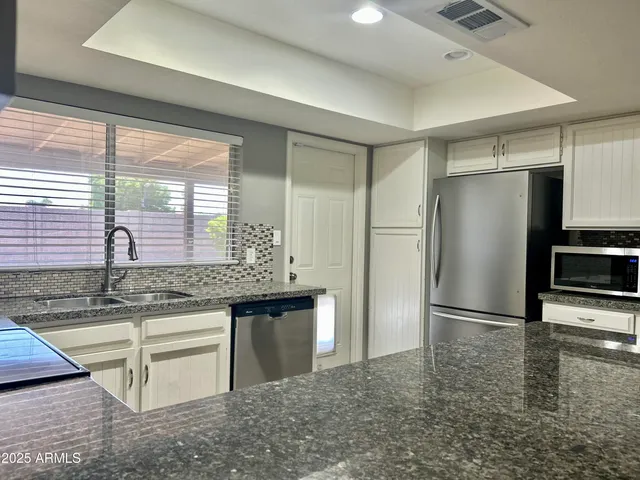 $2,145 | 809 West Peralta Avenue, Mesa, AZ 85210