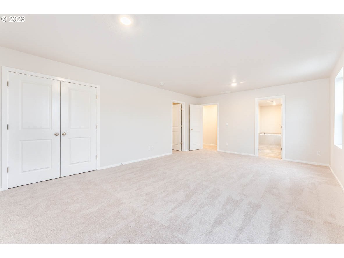 5629 Earth Street Northeast Dallas, OR 97338 - Photo 24 of 35 a view of an empty room