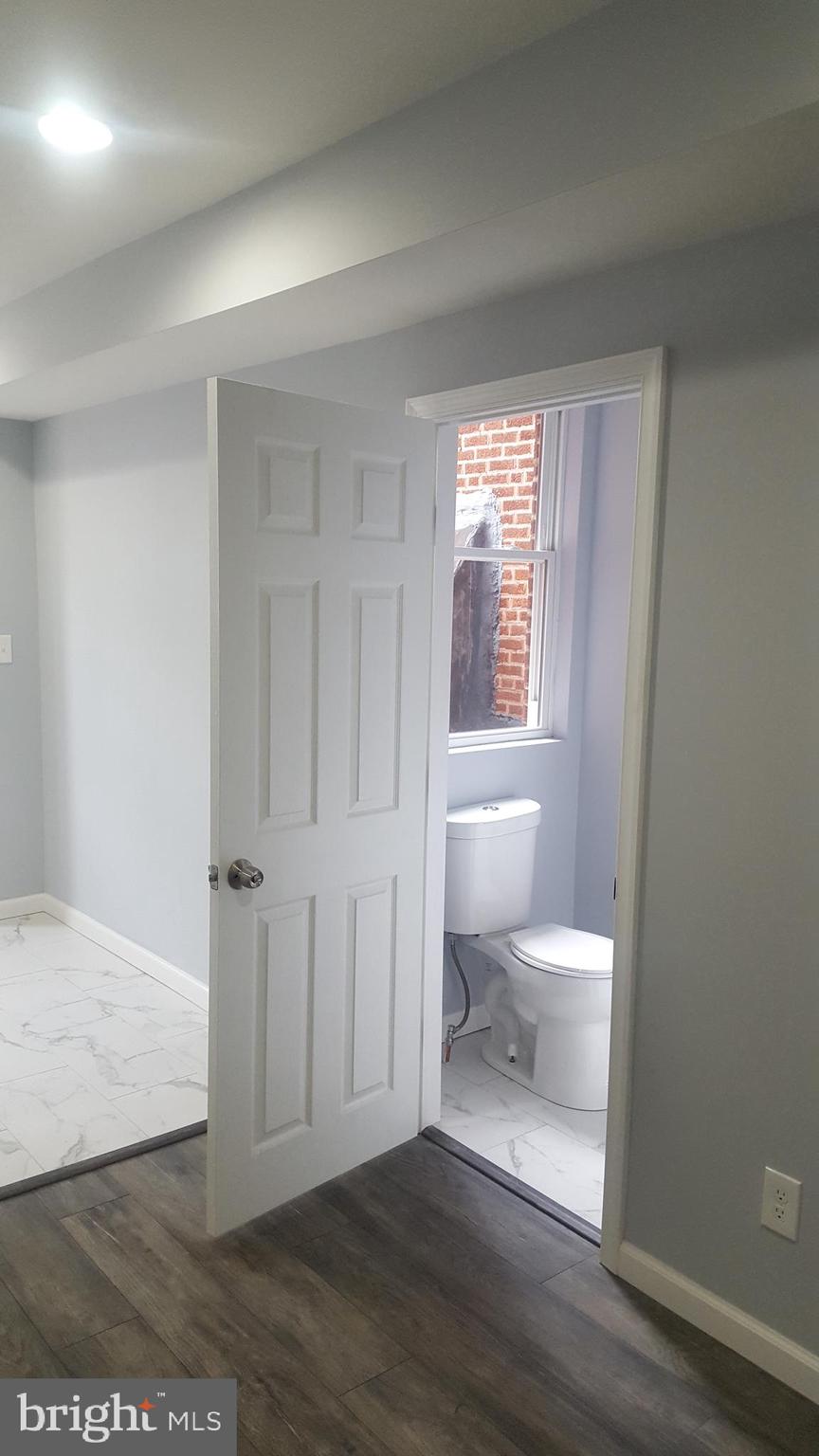 1804 Ashley Road Philadelphia, PA 19126 - Photo 18 of 43 Powder Room