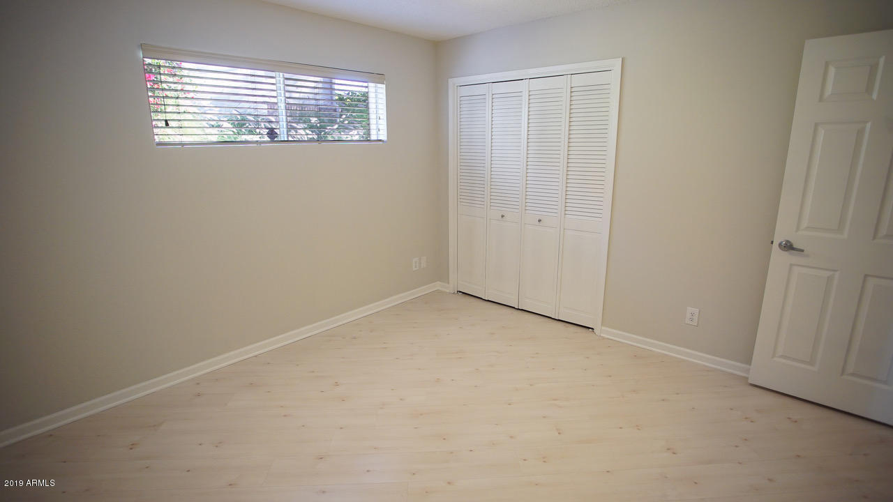 1734 East Mountain View Road Phoenix, AZ 85020 - Photo 10 of 16 17