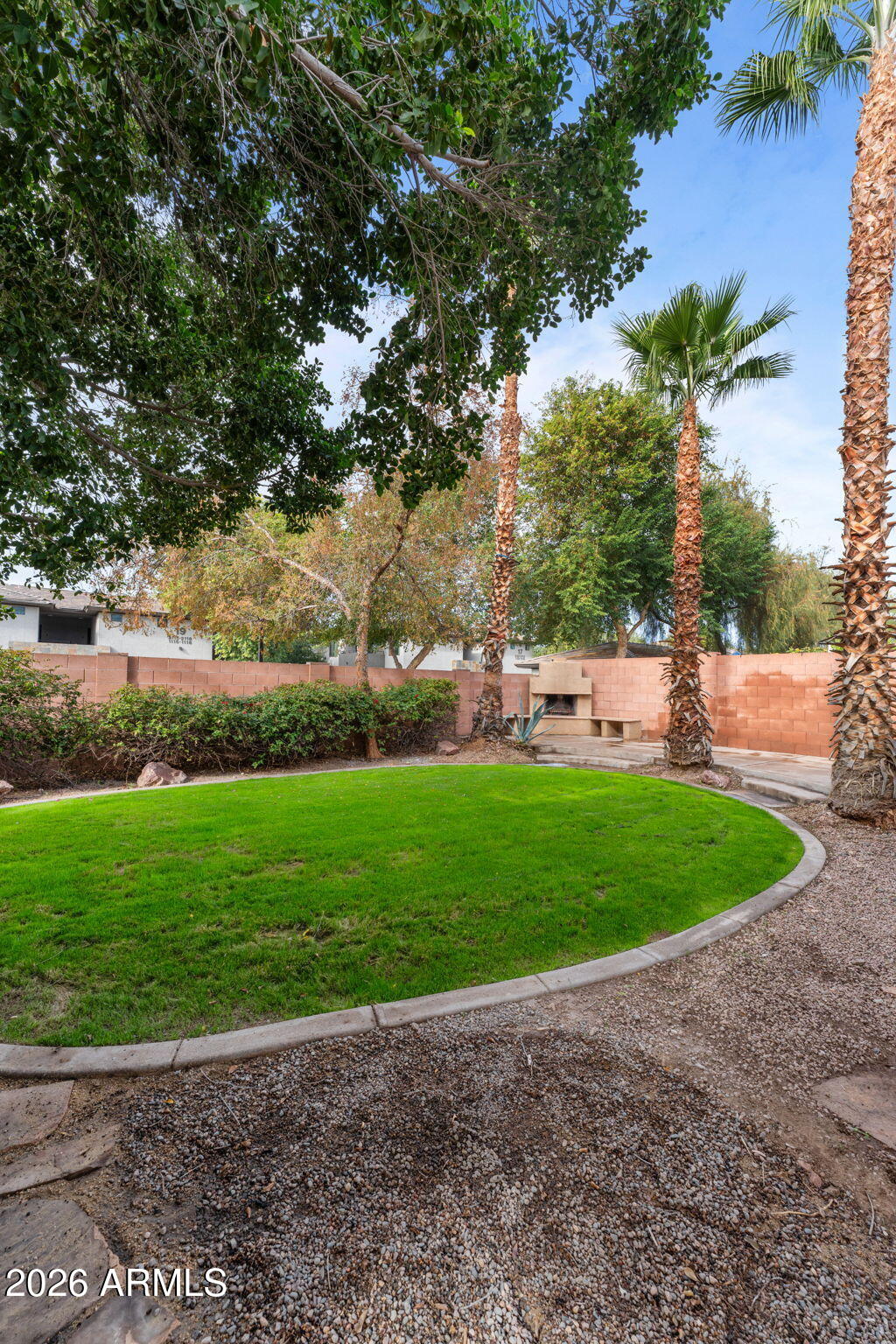 20220 North 9th Street Phoenix, AZ 85024 - Photo 4 of 36