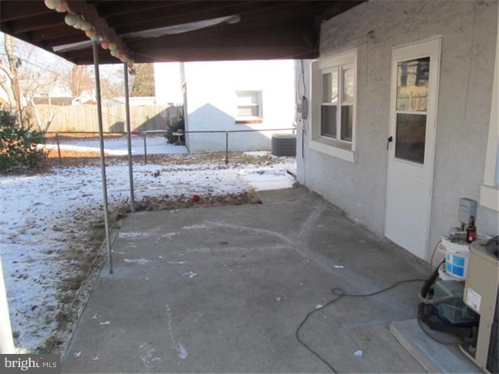 2711 Springhill Road Secane, PA 19018 - Photo 5 of 17 Patio