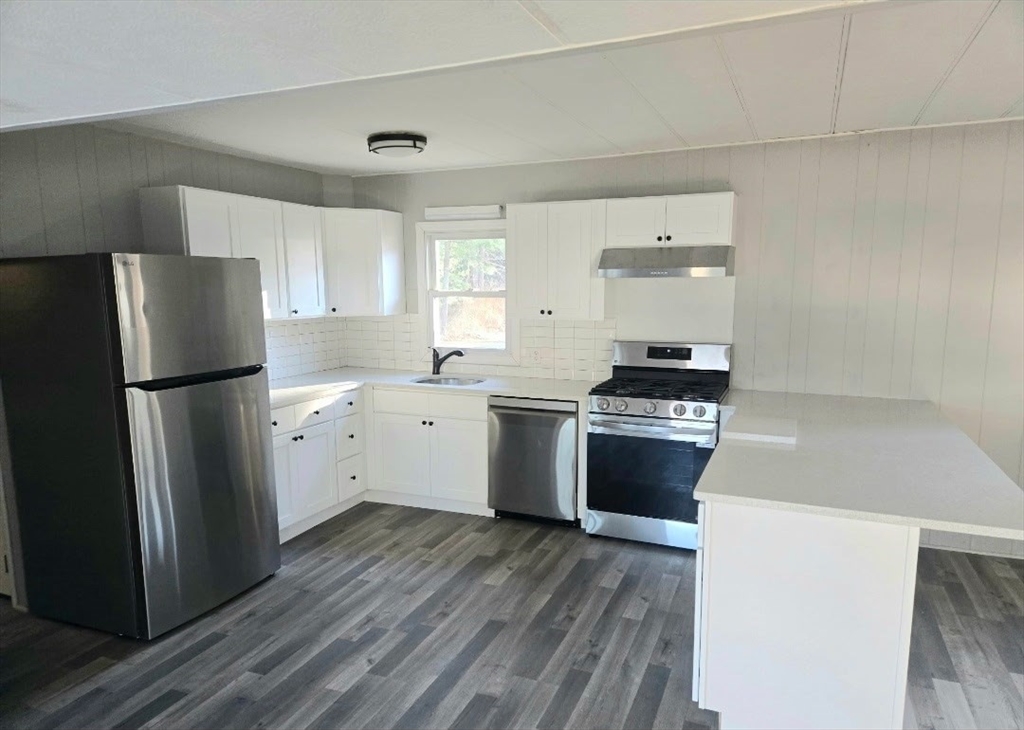 53 Beechwood Road Halifax, MA 02338 - Photo 4 of 9