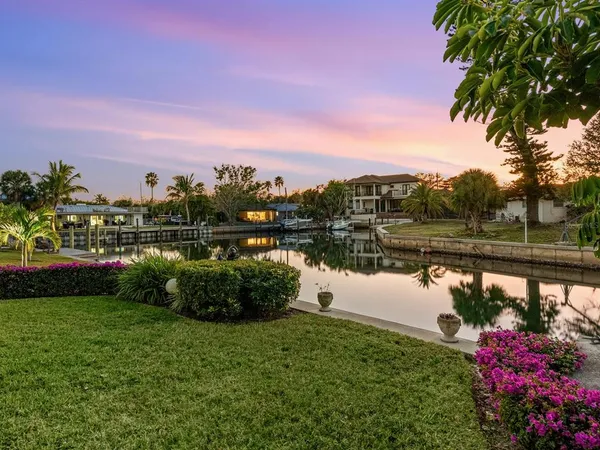 $3,150,000 | 6934 Belgrave Drive, Sarasota, FL 34242