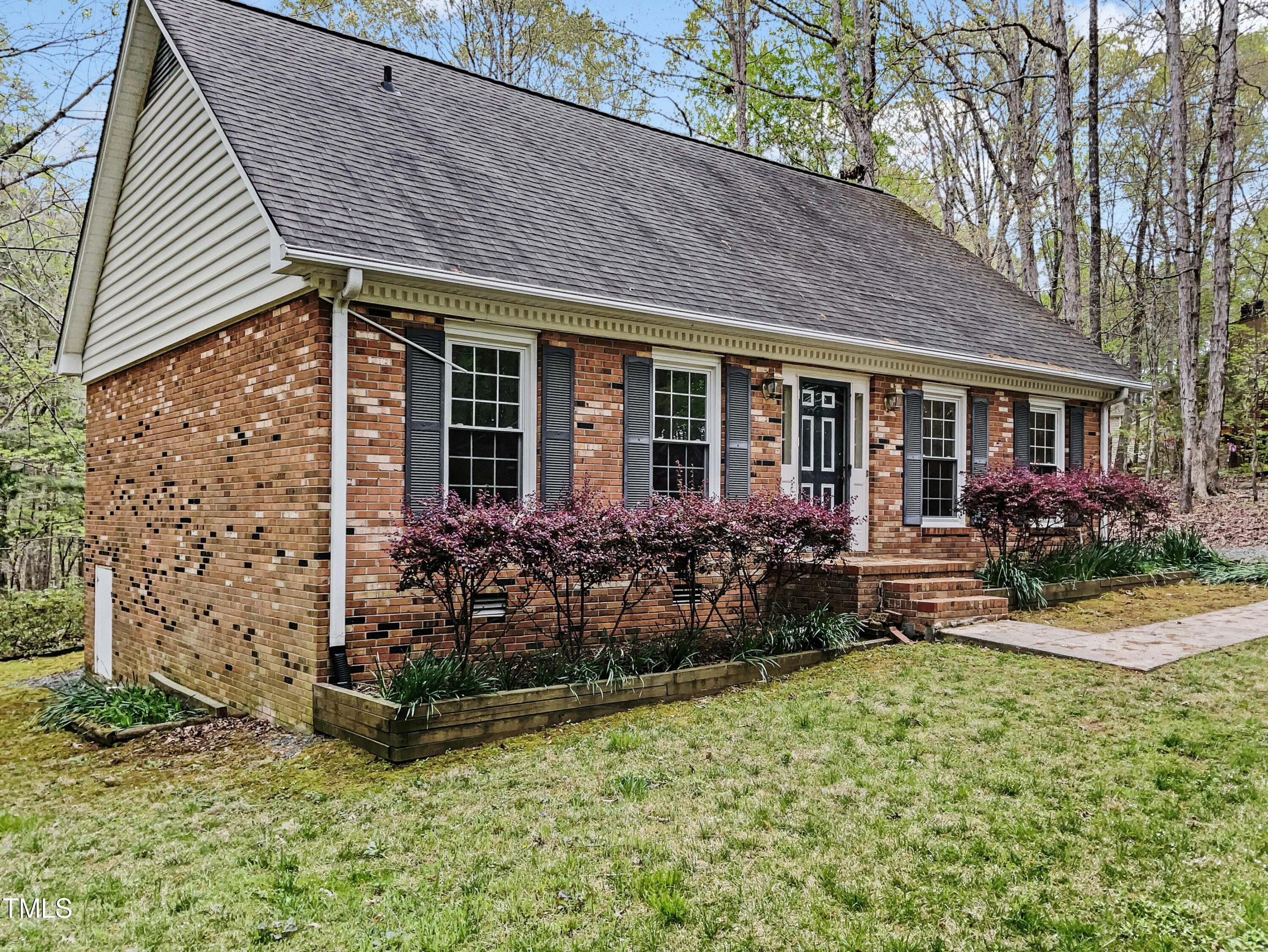 6008 Burgundy Road Durham, NC 27712 - Photo 7 of 40 listing_6