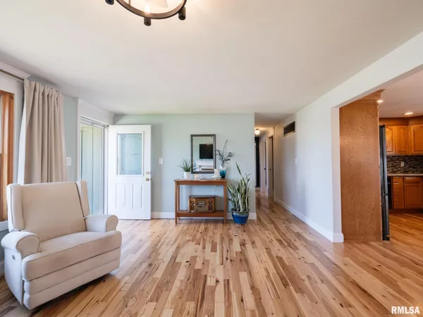 $305,000 | 1128 West Progress Street, Metamora, IL 61548
