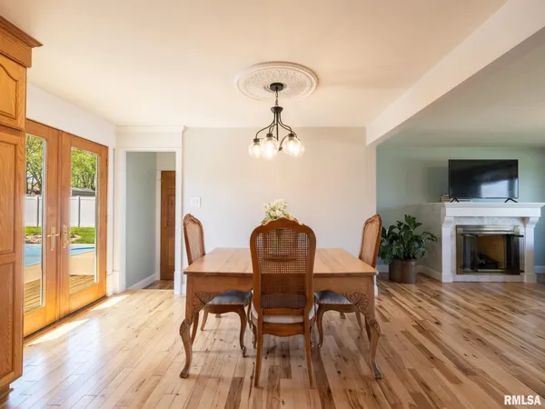 $305,000 | 1128 West Progress Street, Metamora, IL 61548