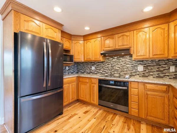 $305,000 | 1128 West Progress Street, Metamora, IL 61548