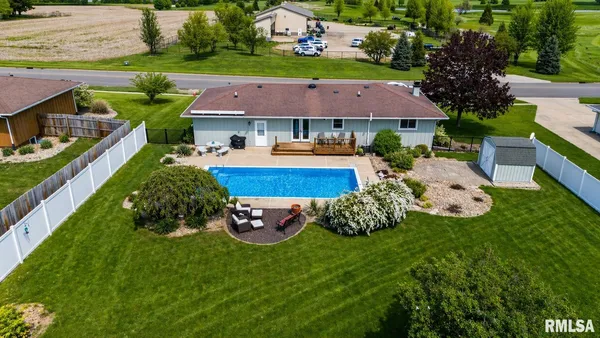 $305,000 | 1128 West Progress Street, Metamora, IL 61548