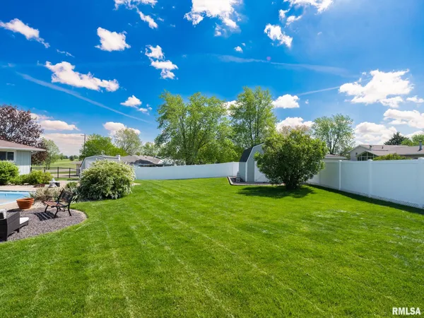 $305,000 | 1128 West Progress Street, Metamora, IL 61548