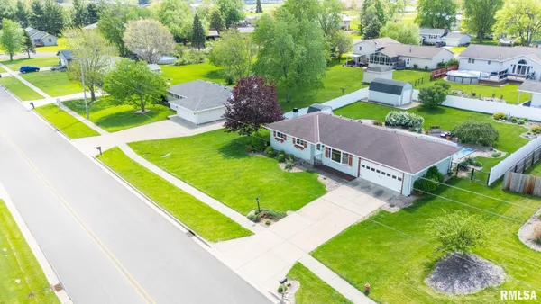 $305,000 | 1128 West Progress Street, Metamora, IL 61548