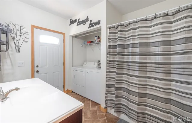 $289,500 | 302 South Patton Street, Newburg, MO 65550