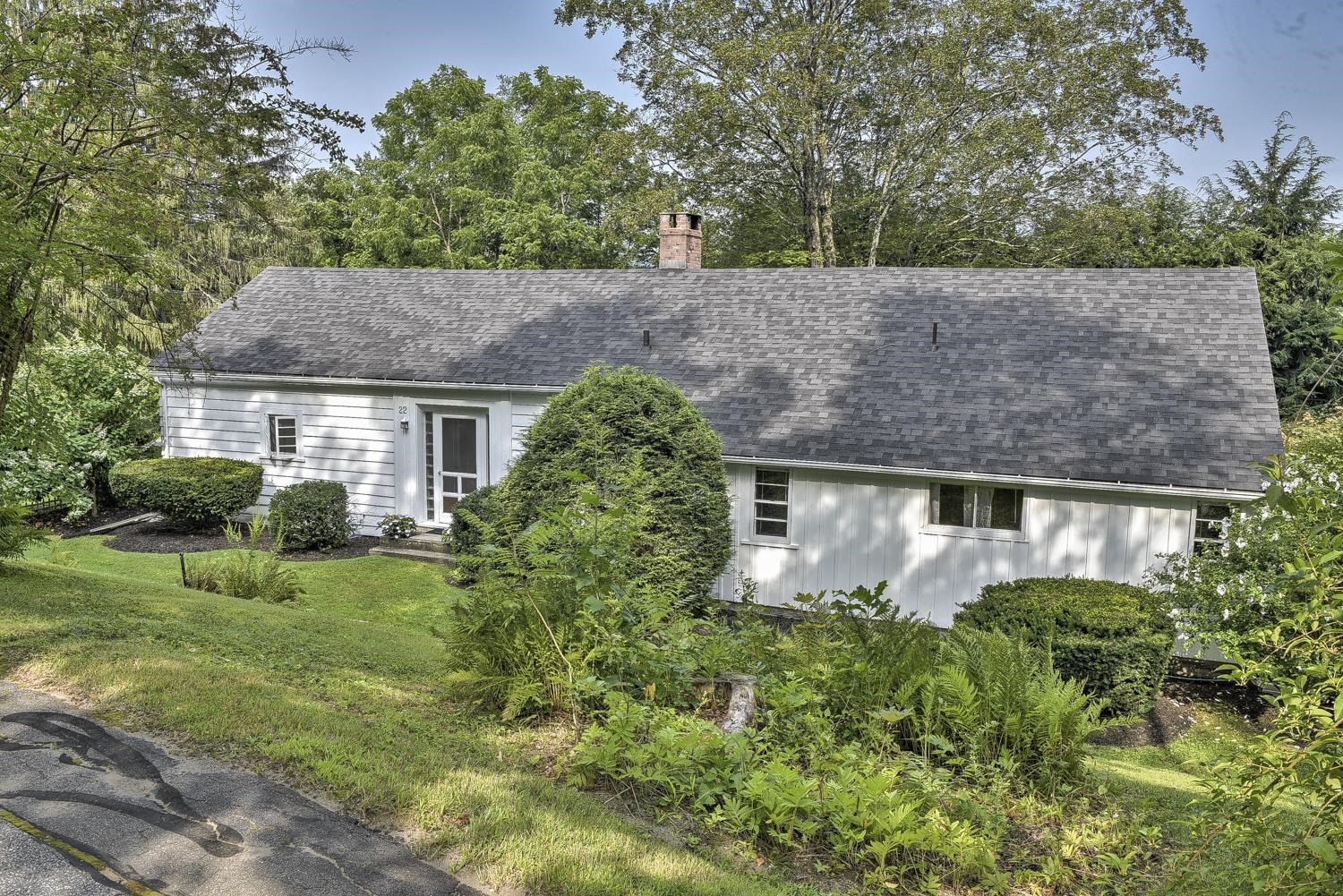 22 Old Keene Road Walpole, NH 03608 - Photo 3 of 39