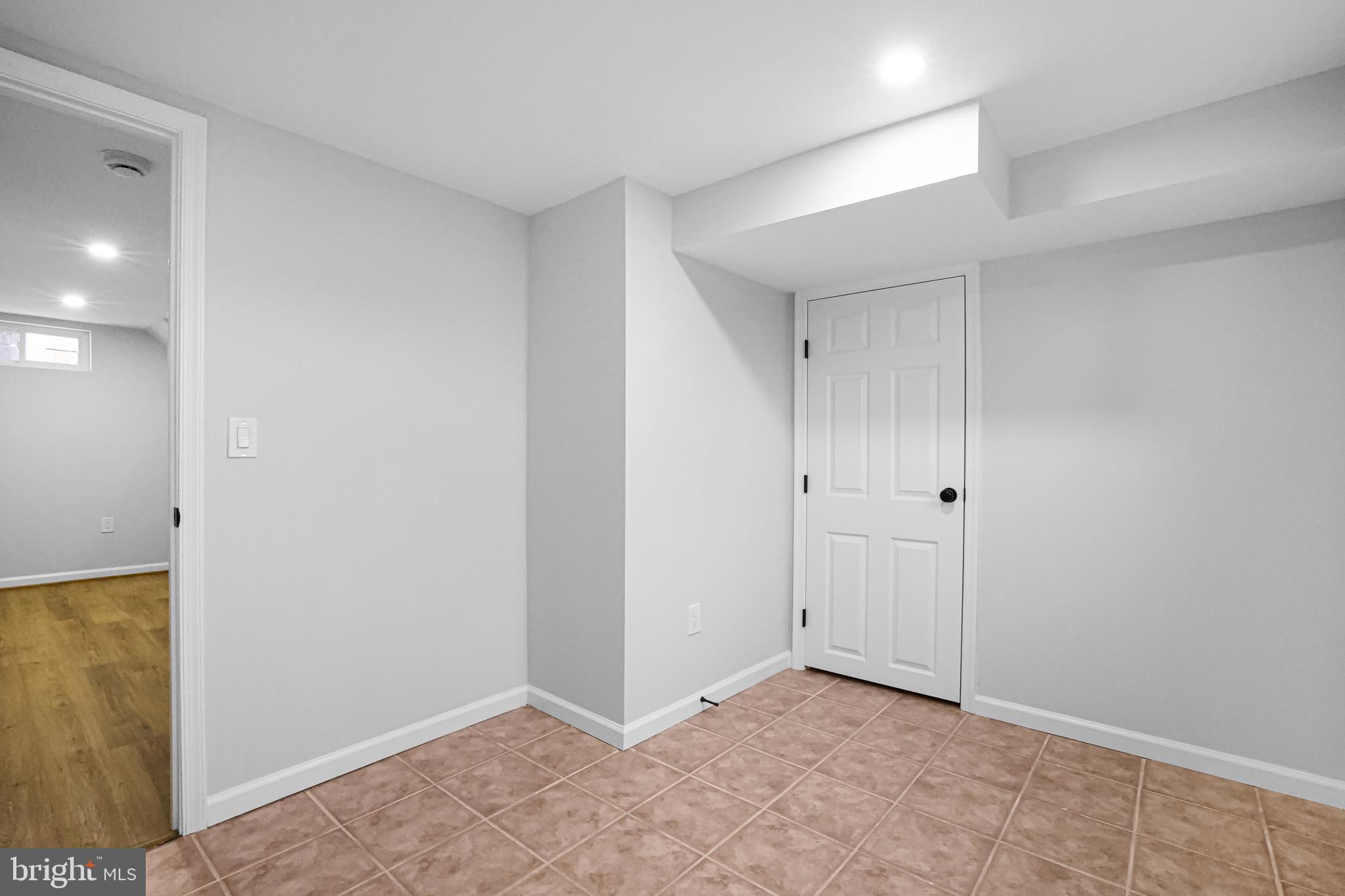 4305 Garrett Park Road Silver Spring, MD 20906 - Photo 31 of 39 a view of an empty room