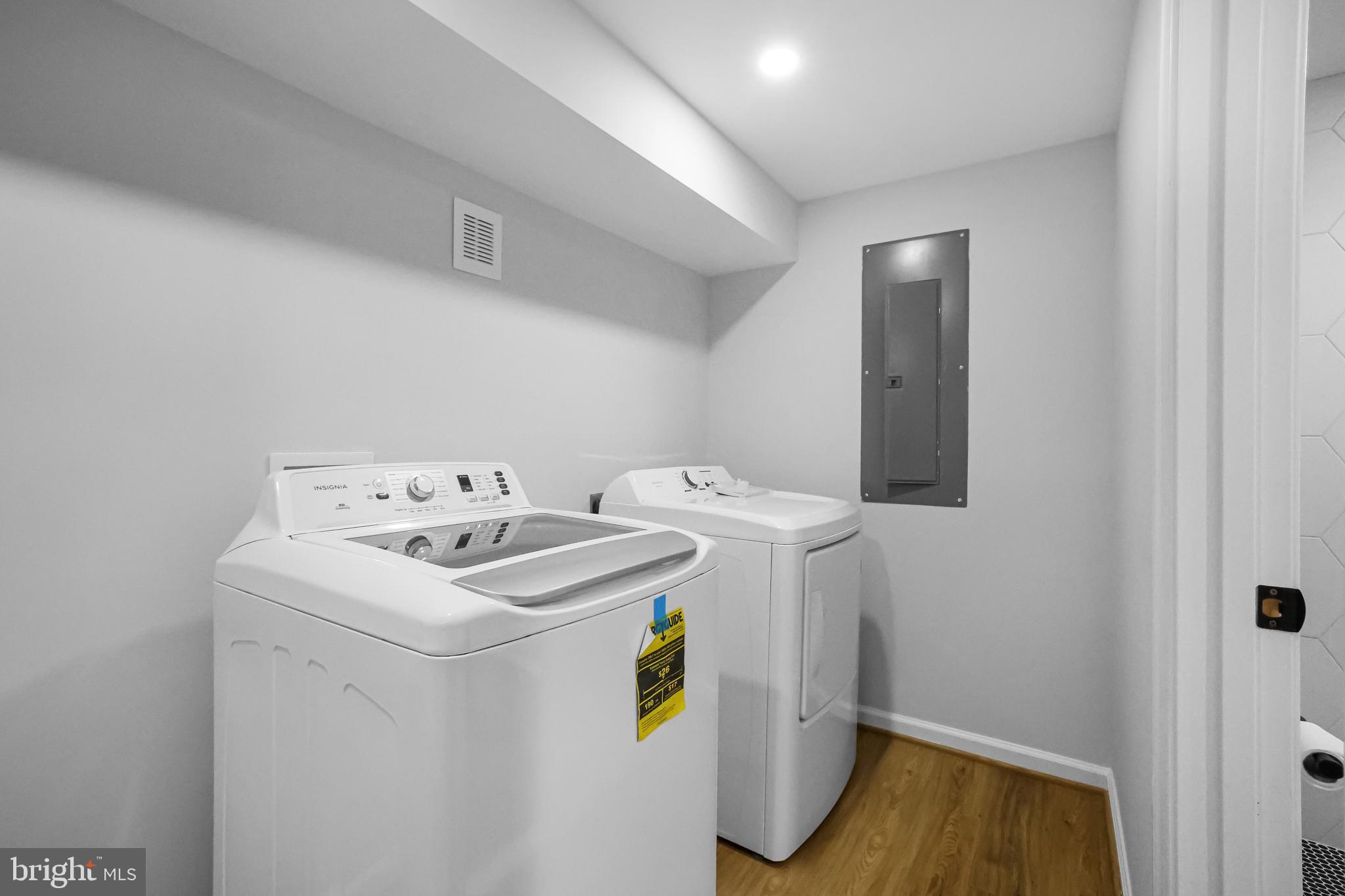 4305 Garrett Park Road Silver Spring, MD 20906 - Photo 35 of 39 a utility room with dryer and washer