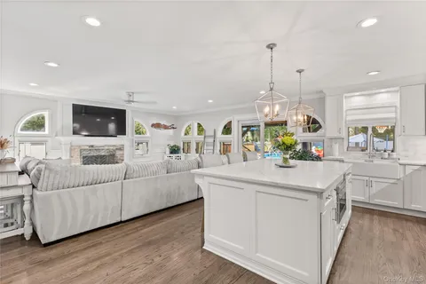 $1,150,000 | 47 Village Line Road, Babylon, NY 11702