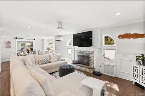 $1,150,000 | 47 Village Line Road, Babylon, NY 11702