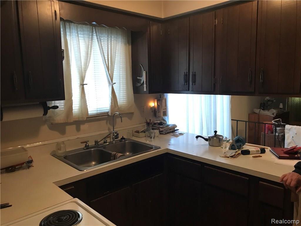 68 West Hunters Creek Road Lapeer, MI 48446 - Photo 5 of 20 IMG_2428 2.JPG