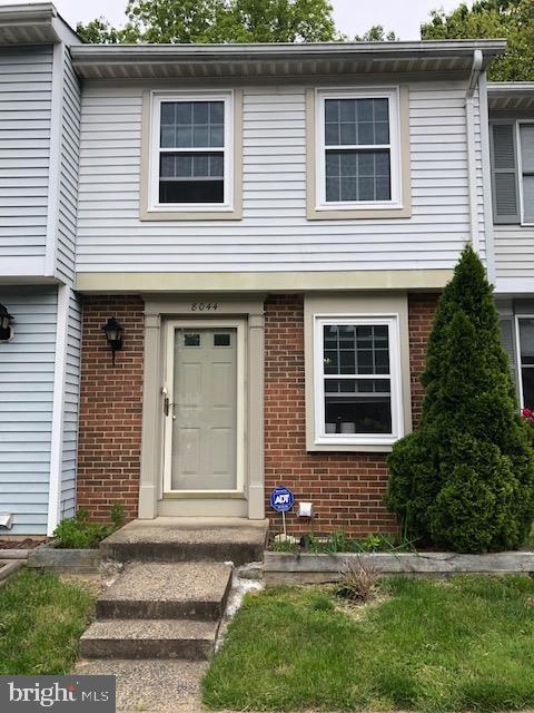 8044 Grandview Court Springfield, VA 22153 - Photo 1 of 13 Gallery Image 1