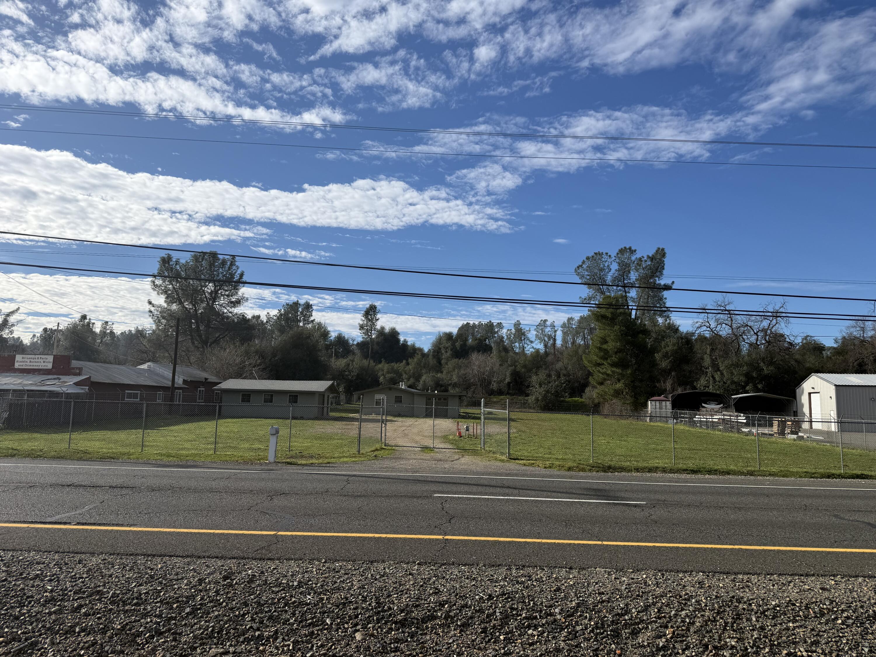 6820 Highway 273 Anderson, CA 96007 - Photo 22 of 35 a view of a yard