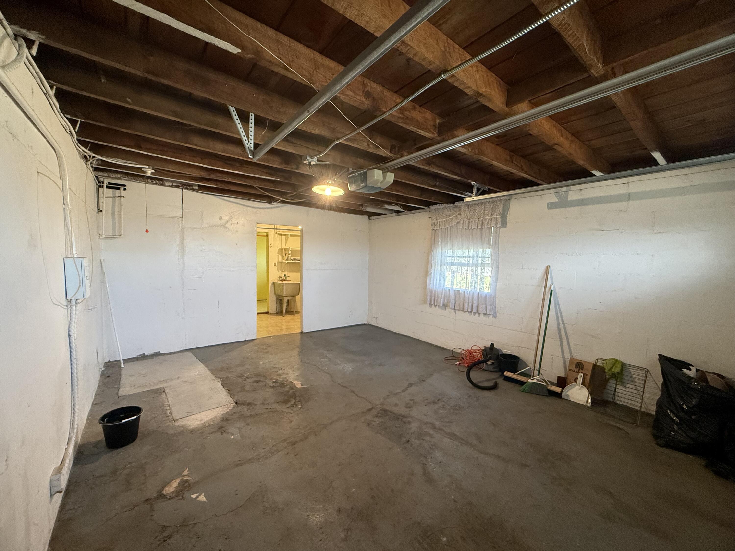 6820 Highway 273 Anderson, CA 96007 - Photo 29 of 35 a view of a room with gym equipment