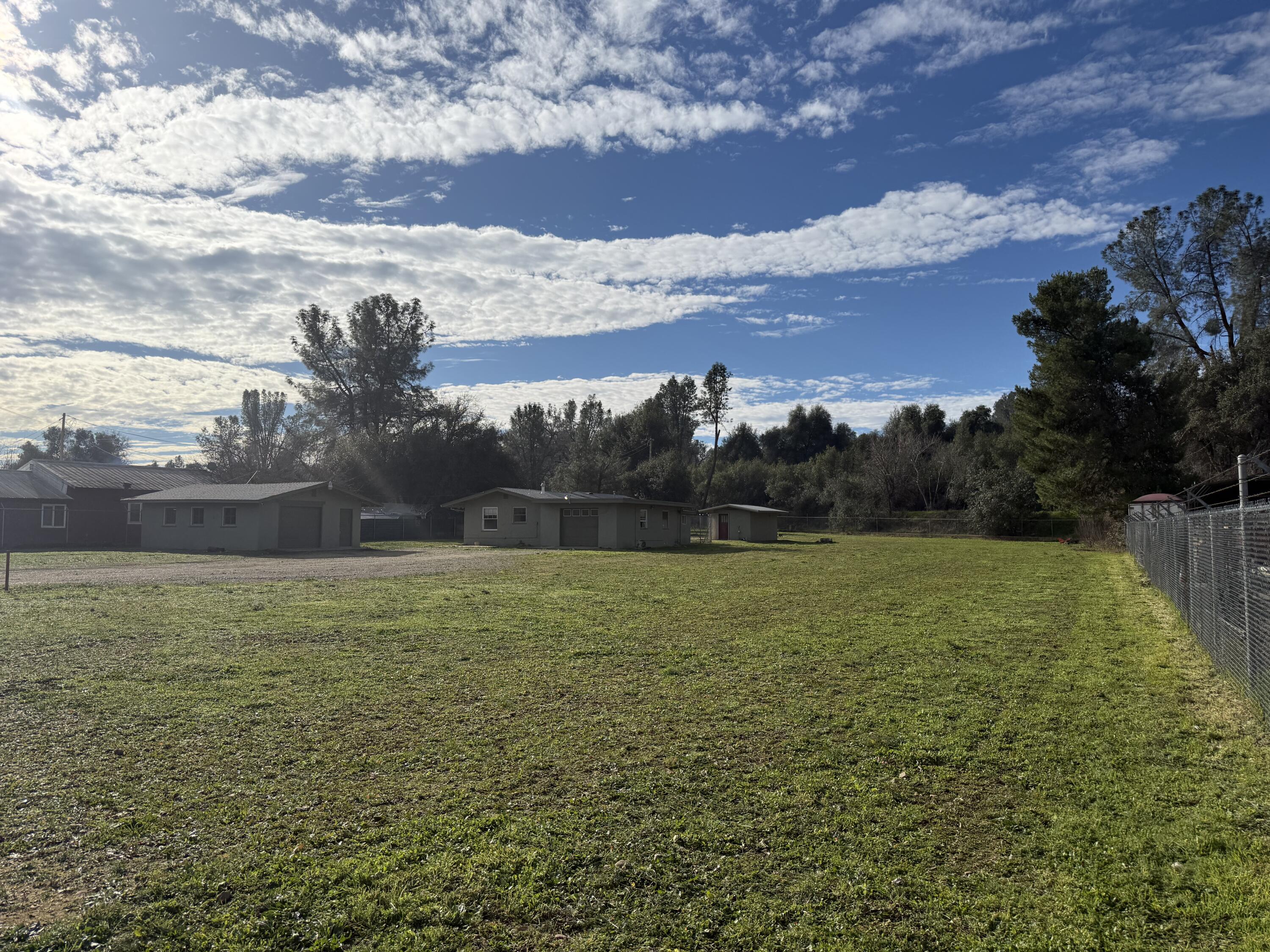 6820 Highway 273 Anderson, CA 96007 - Photo 33 of 35 a view of a yard