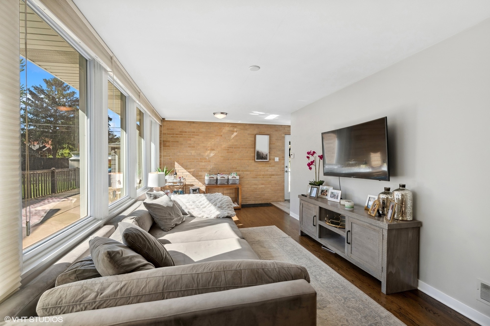 150 Caroline Avenue Elmhurst, IL 60126 - Photo 6 of 25