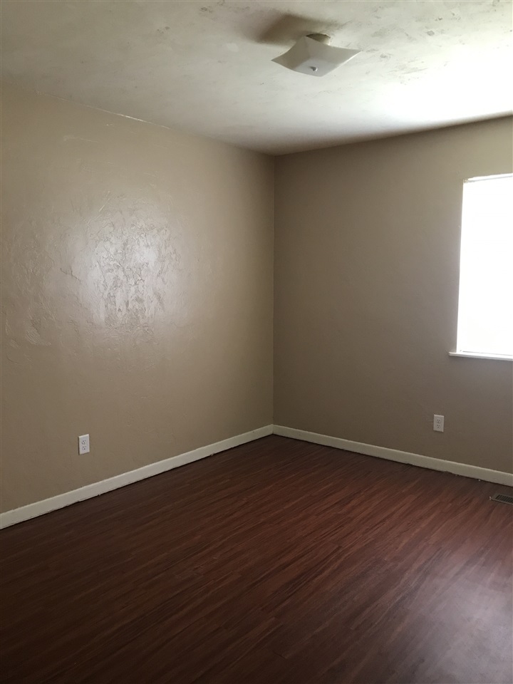 4112 Wiggington Road Tallahassee, FL 32303 - Photo 3 of 13