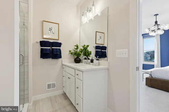 $629,990 | 17812 Southern Shrs Drive, Dumfries, VA 22026