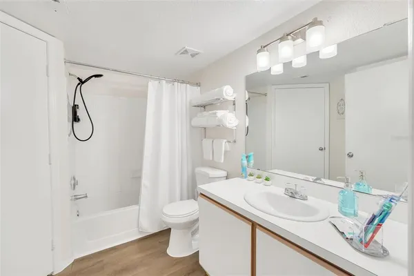 $1,590 | 4105 Tropical Isle Boulevard, Unit 238, Kissimmee, FL 34741