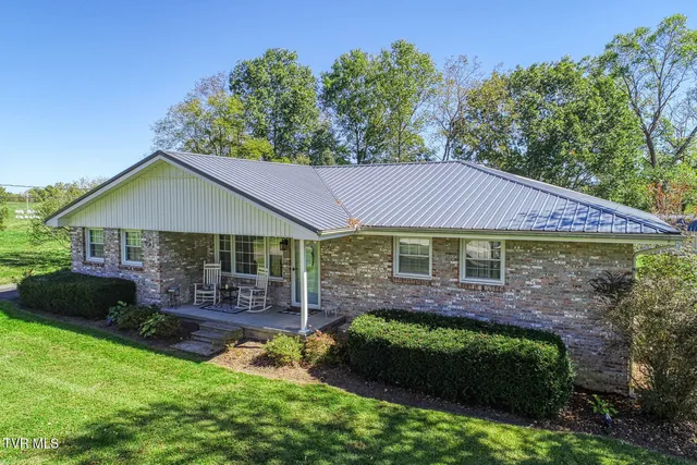 $239,900 | 131 Circle Drive, Surgoinsville, TN 37873