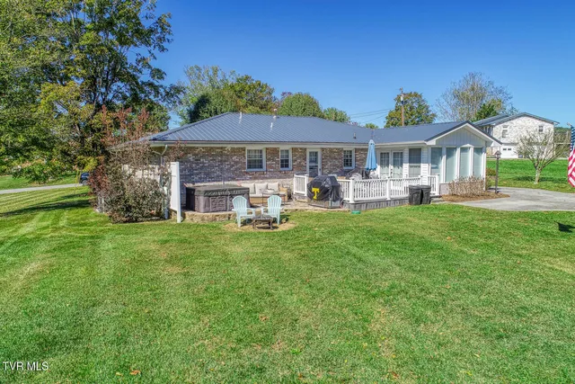 $239,900 | 131 Circle Drive, Surgoinsville, TN 37873