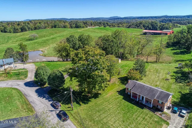 $239,900 | 131 Circle Drive, Surgoinsville, TN 37873