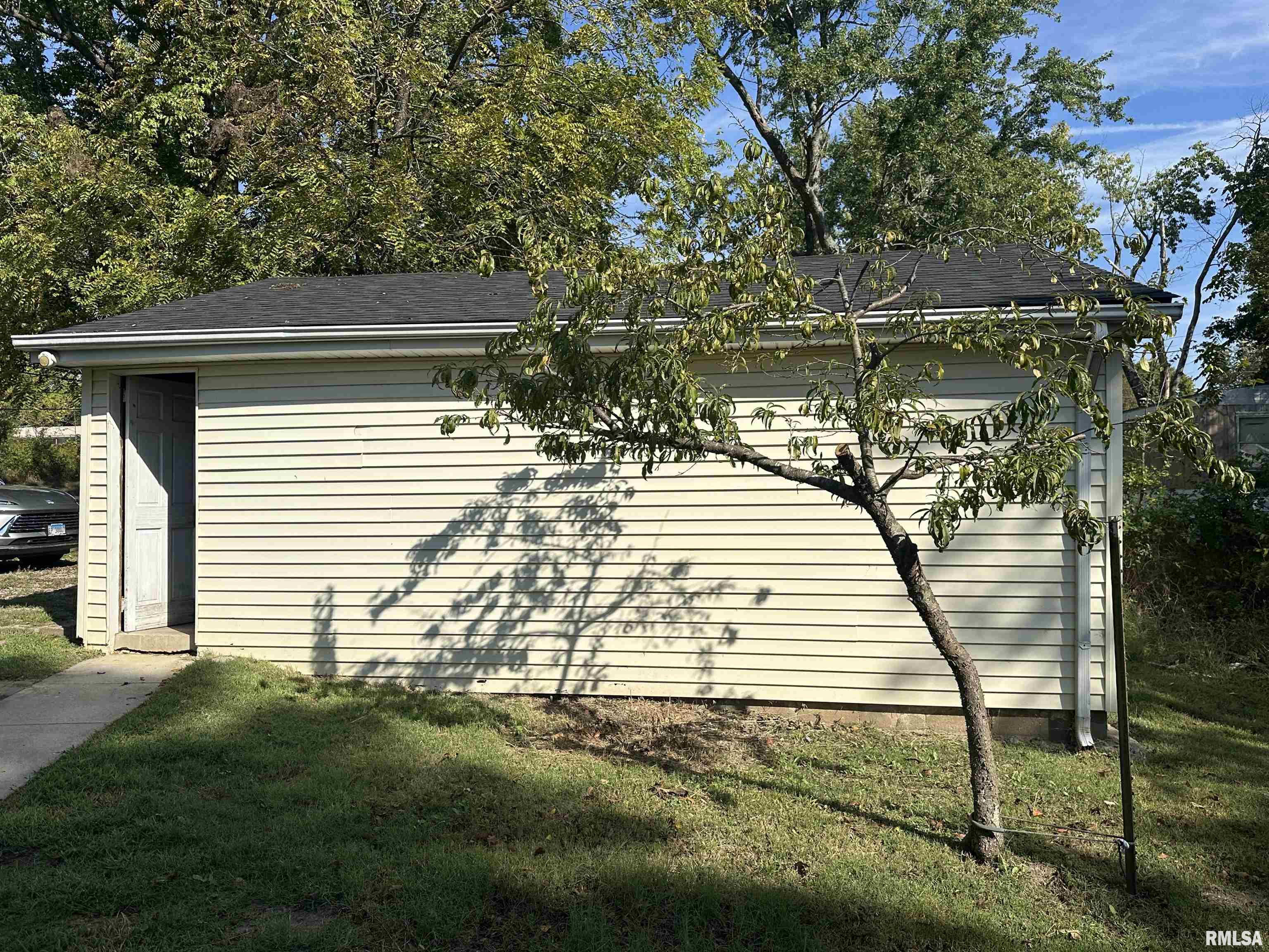 338 Warren Road Carbondale, IL 62901 - Photo 5 of 12