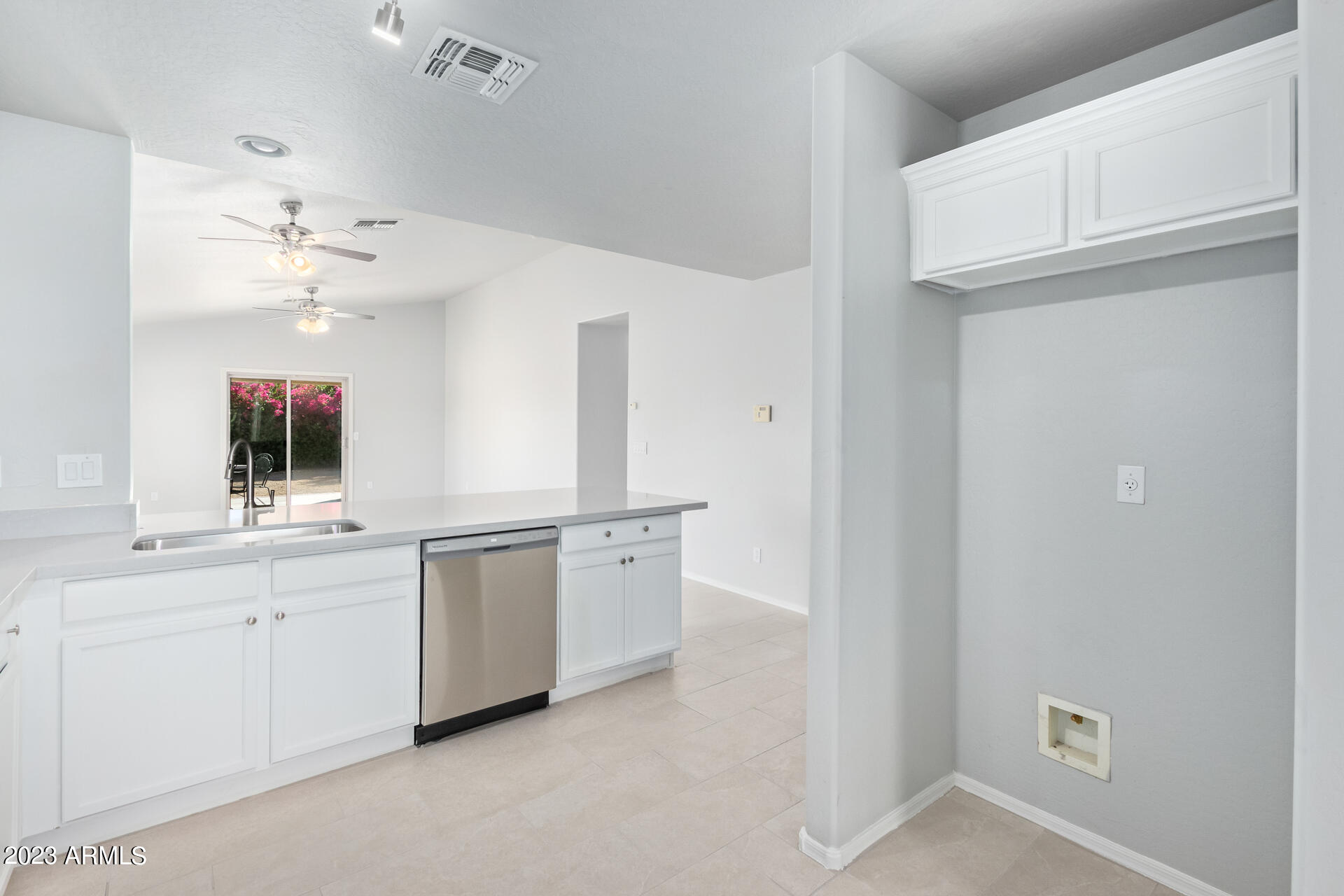 17715 West Redfield Road Surprise, AZ 85388 - Photo 5 of 33
