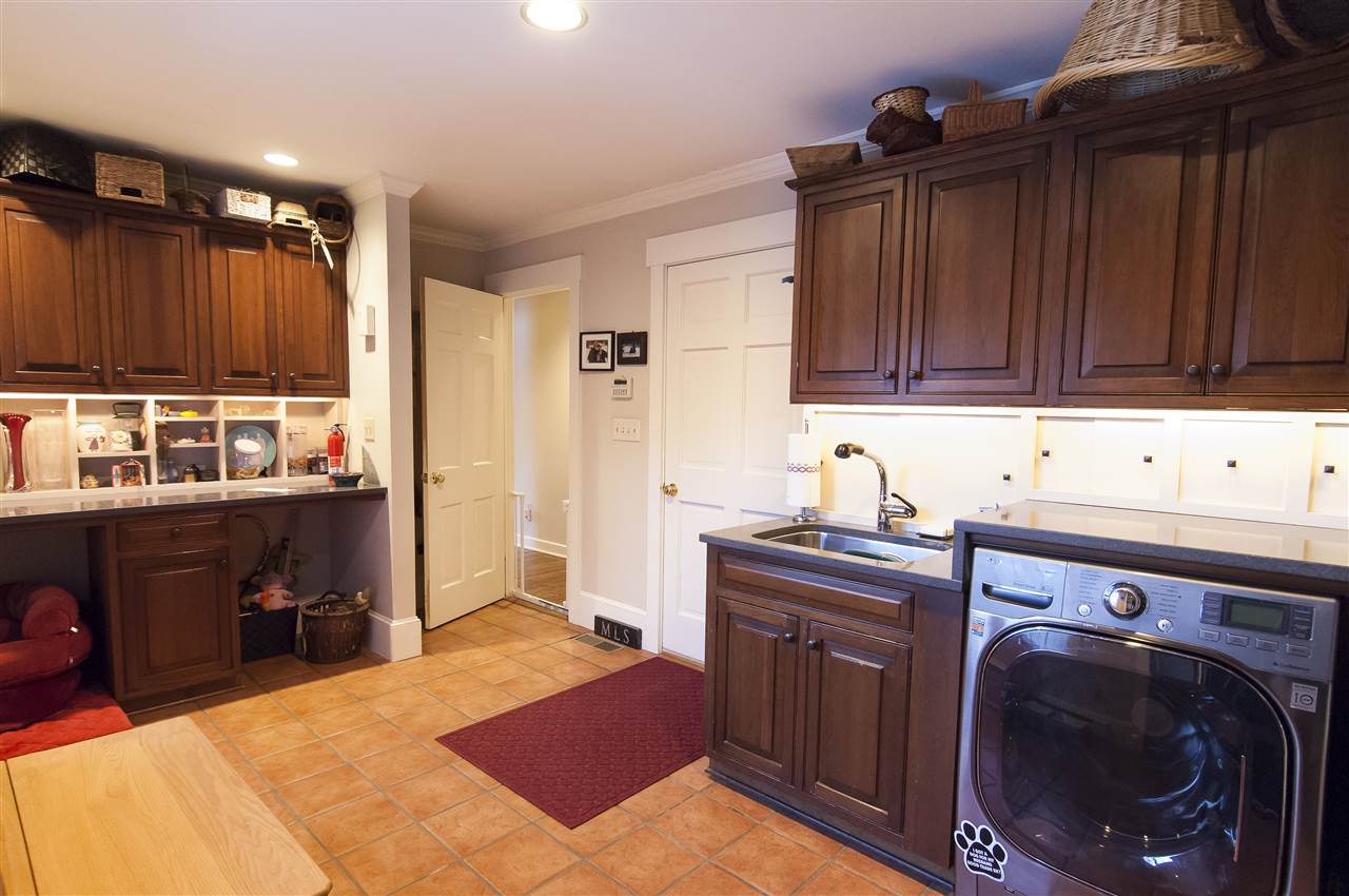 852 North Bridgewater Road Bridgewater, VT 05034 - Photo 13 of 29