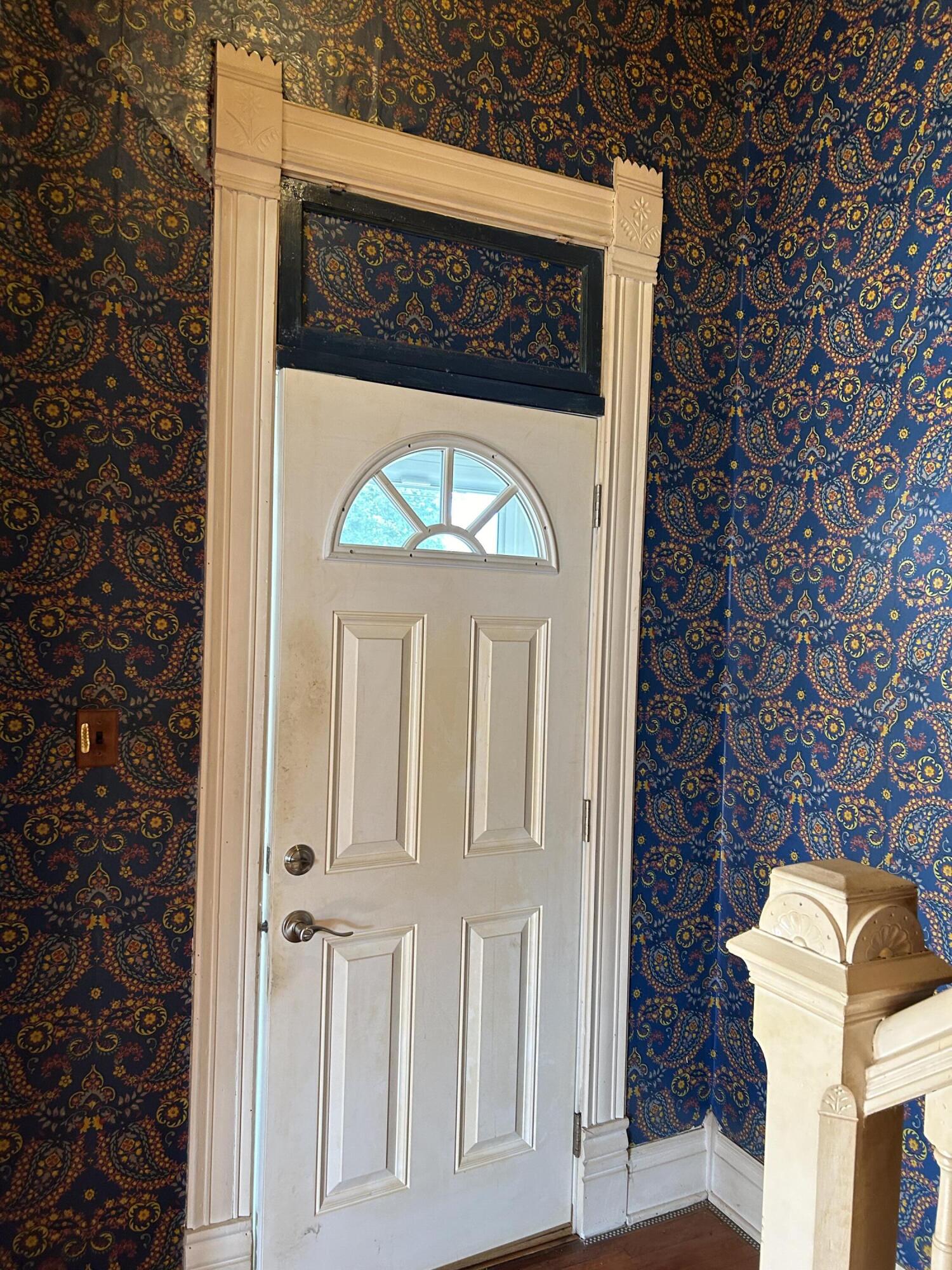 617 North Abigail Street Rensselaer, IN 47978 - Photo 3 of 44