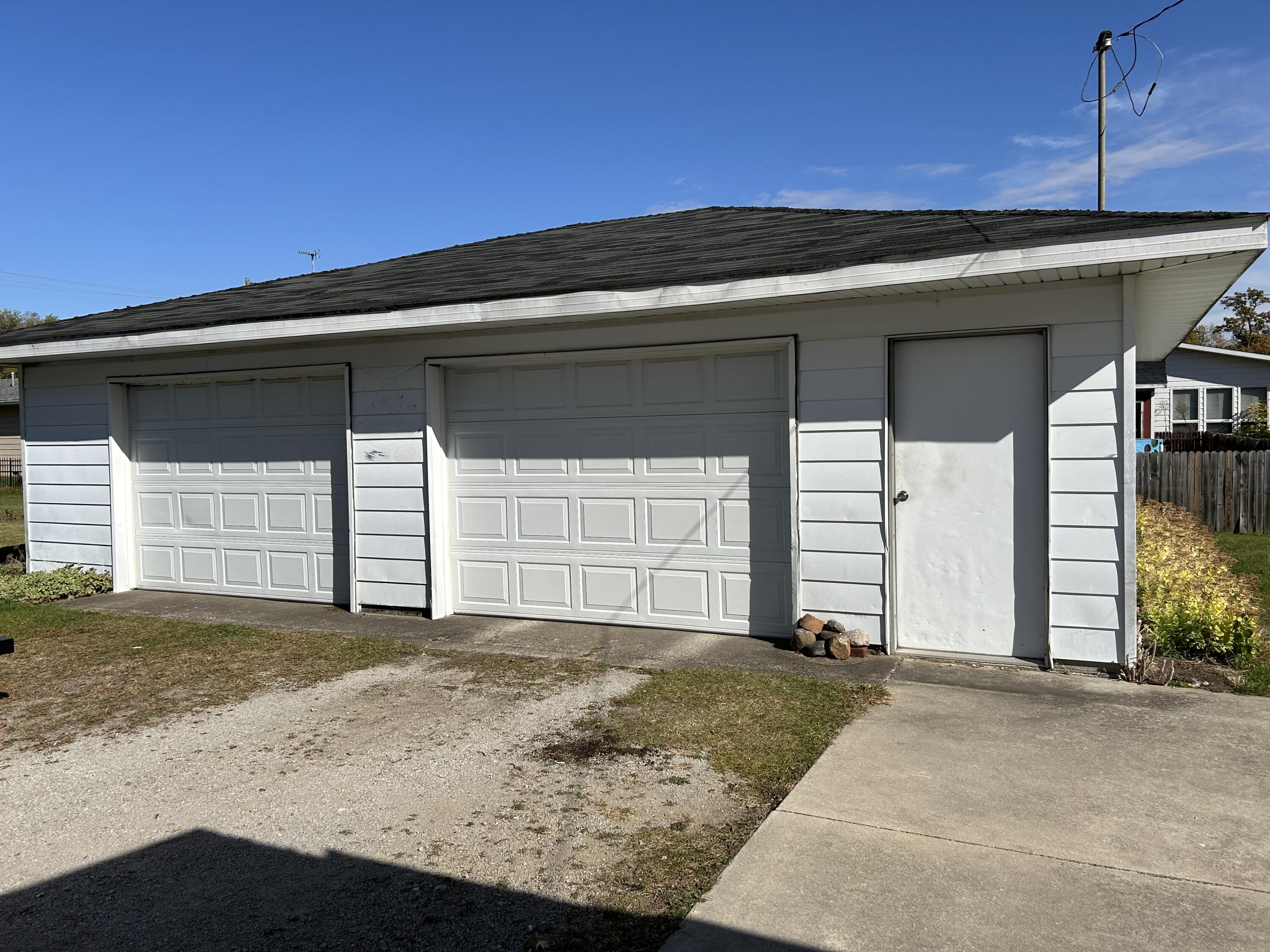 617 North Abigail Street Rensselaer, IN 47978 - Photo 38 of 44 a front view of a house