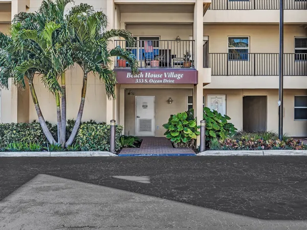 $3,200 | 333 Southeast 20th Avenue, Unit 204, Deerfield Beach, FL 33441