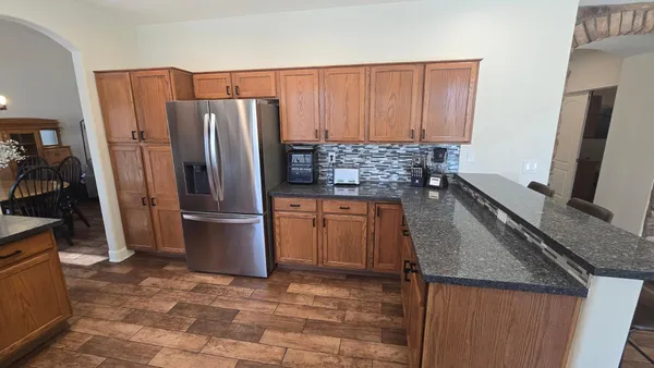 $3,295 | 8213 West Quail Avenue, Peoria, AZ 85382