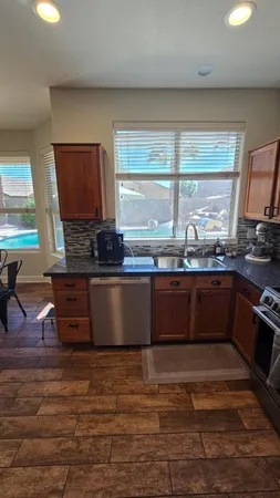 $3,295 | 8213 West Quail Avenue, Peoria, AZ 85382
