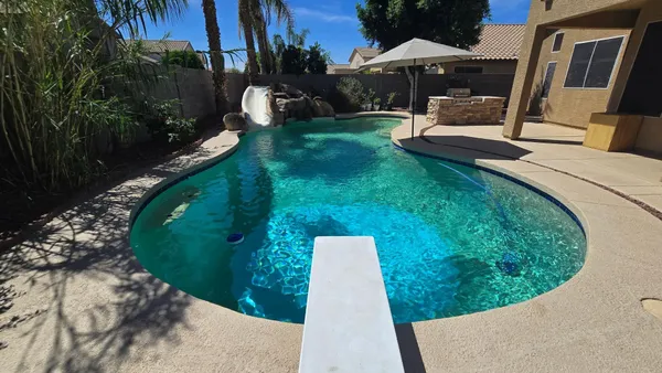 $3,295 | 8213 West Quail Avenue, Peoria, AZ 85382