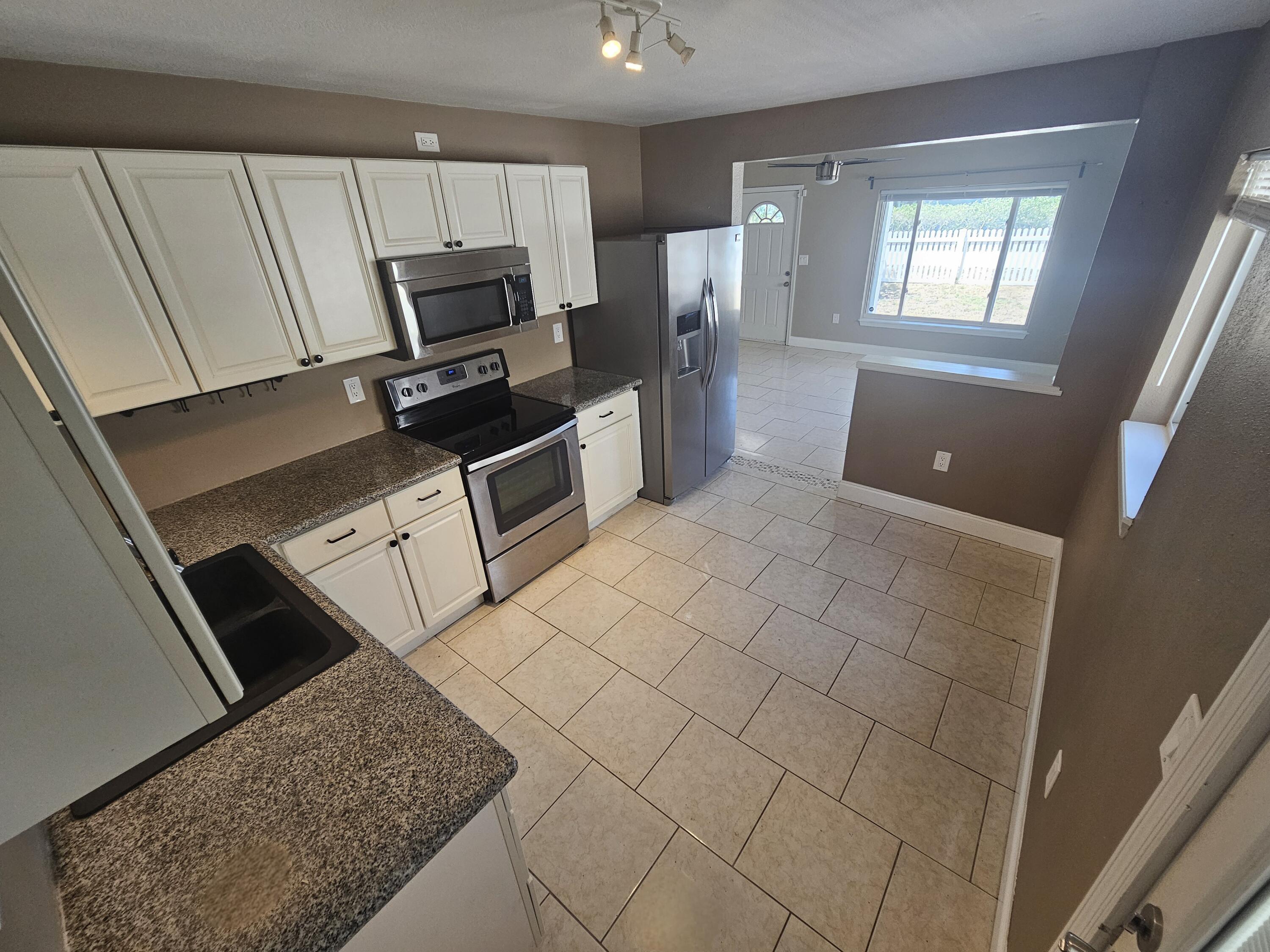 371 Renick Road Cocoa, FL 32927 - Photo 6 of 21 20240502_144109