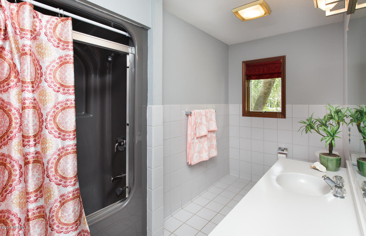 2613 Middle Sound Loop Road Wilmington, NC 28411 - Photo 29 of 53 Bathroom Shared Jack&Jill#2 _2613 Middle