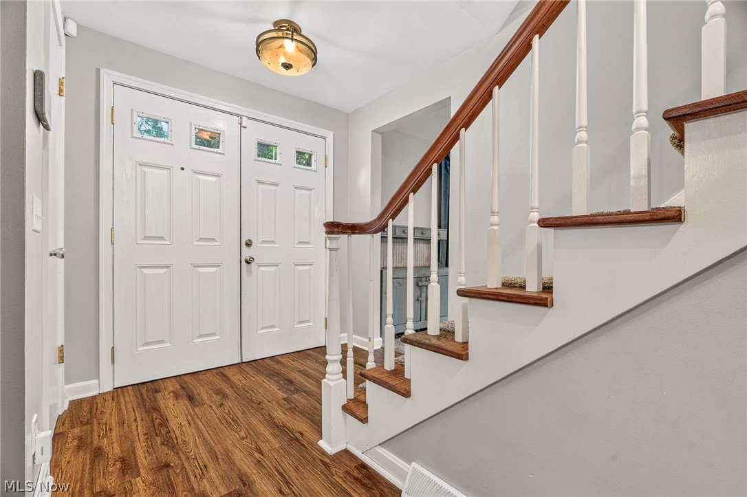1901 Devonshire Road Northwest Canton, OH 44708 - Photo 3 of 42 Gallery Image 3
