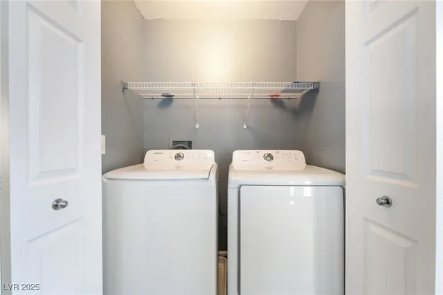 $2,072 | 11981 Fairfax Ridge Street, Las Vegas, NV 89183