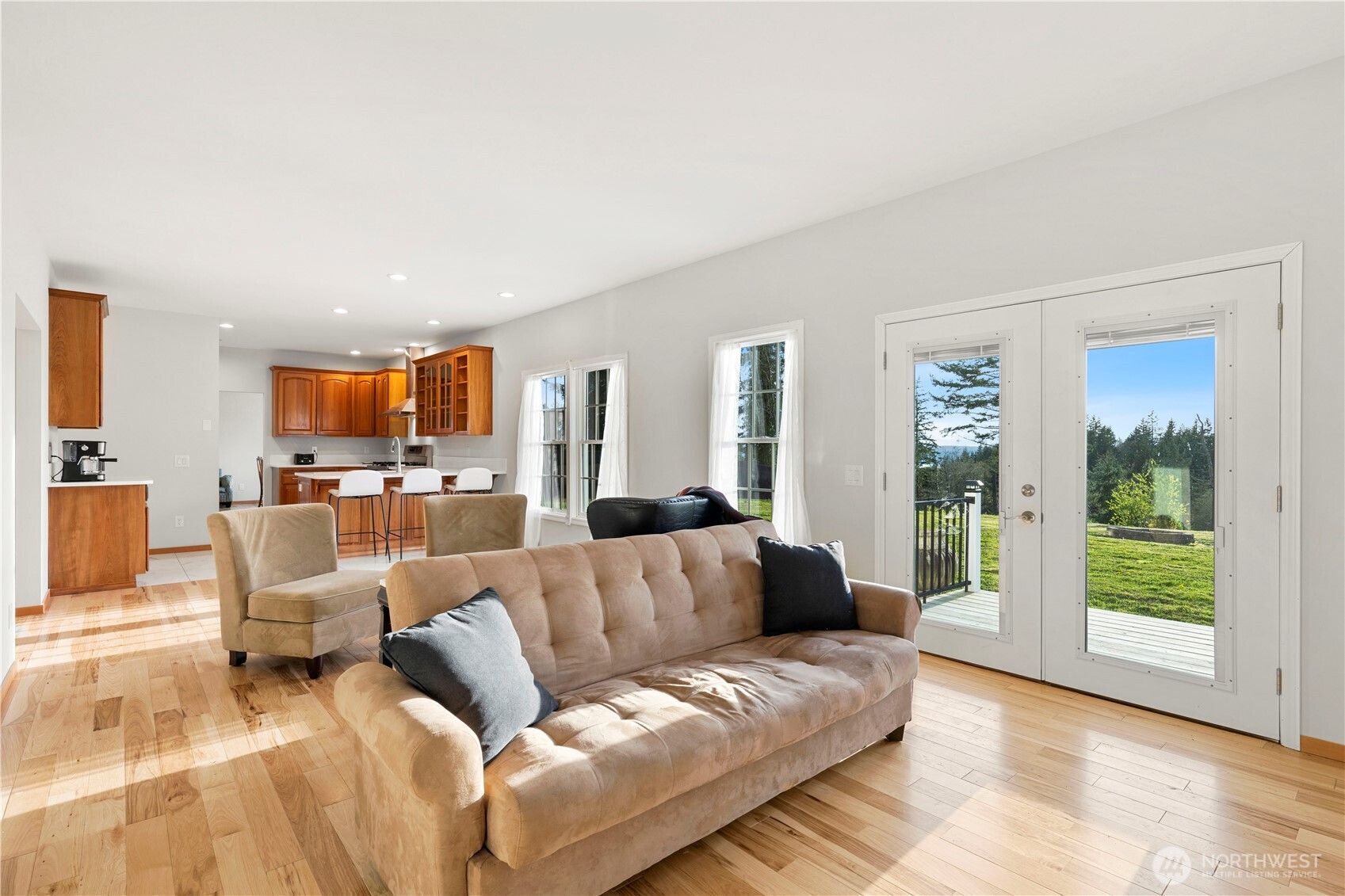 1242 Youngwood Road Camano Island, WA 98282 - Photo 13 of 40