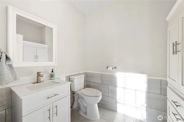 $949,000 | 1242 Youngwood Road, Camano Island, WA 98282