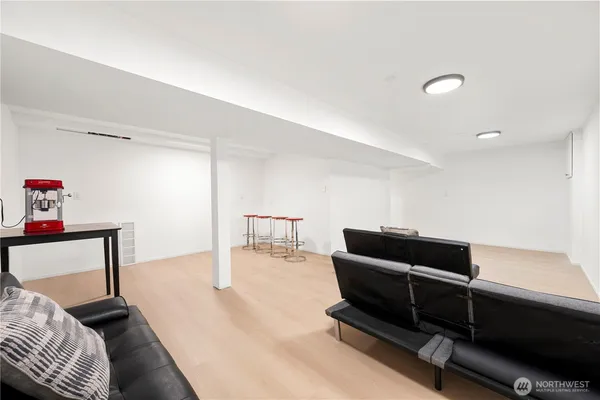 $949,000 | 1242 Youngwood Road, Camano Island, WA 98282